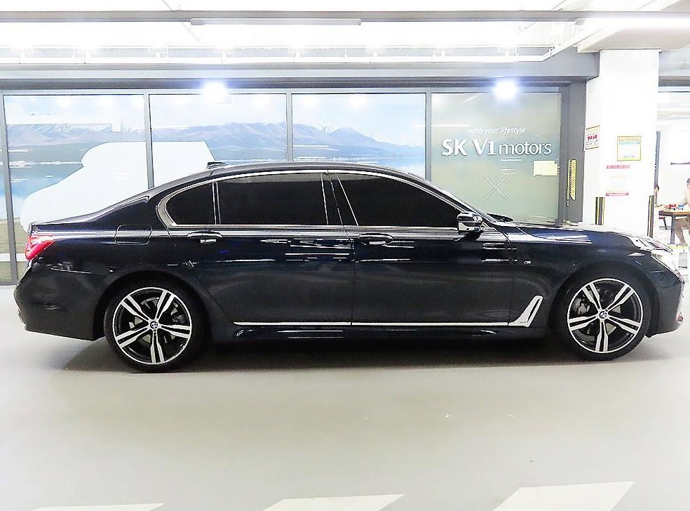 BMW 7시리즈 730Ld xDrive M 스포츠 사진 3