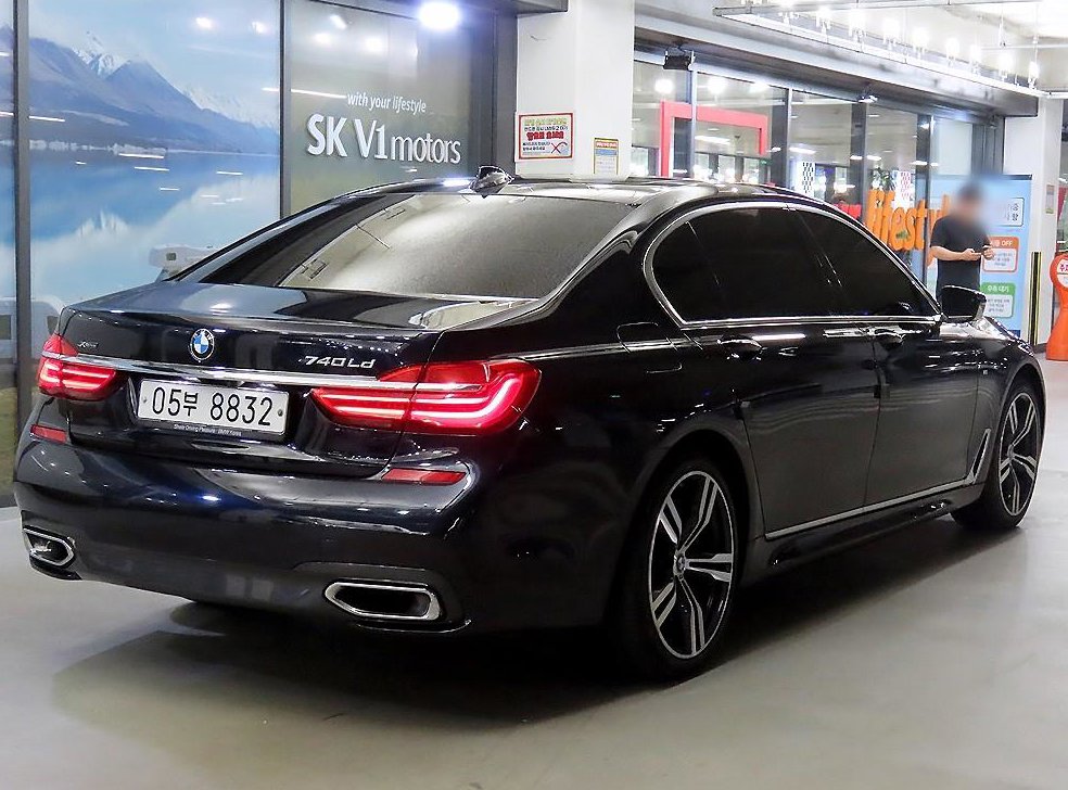 BMW 7시리즈 730Ld xDrive M 스포츠 사진 4