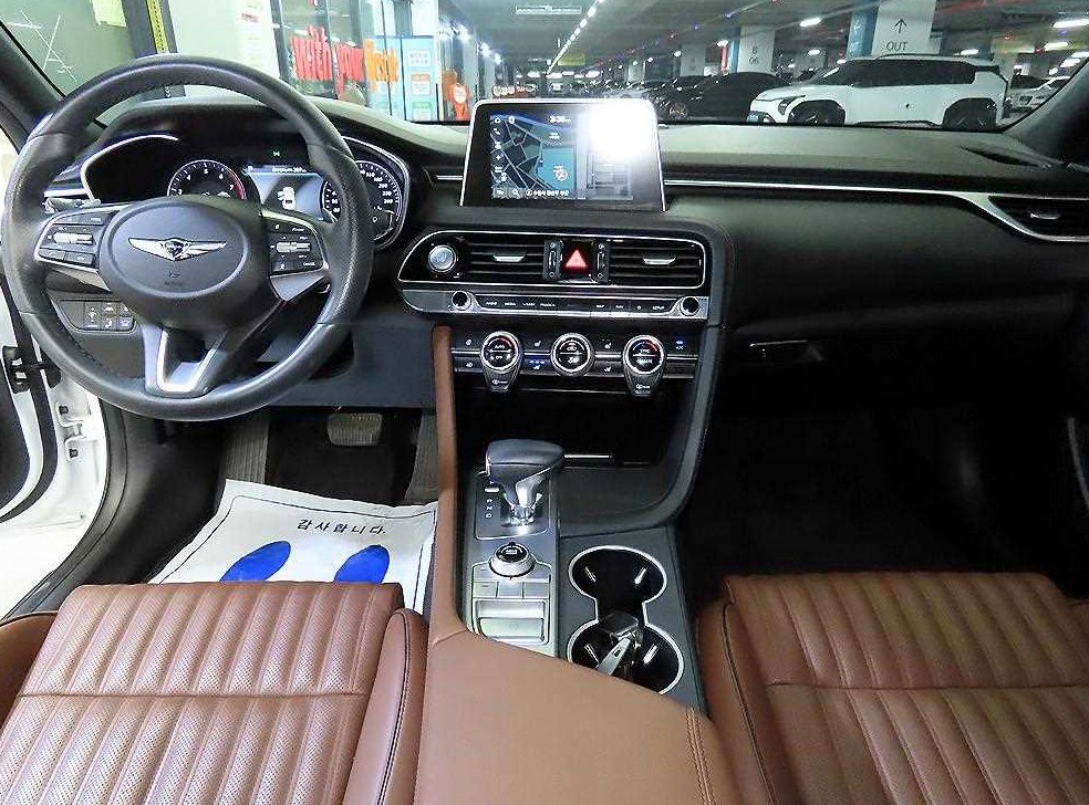 제네시스 G70 2.0T 사진 10