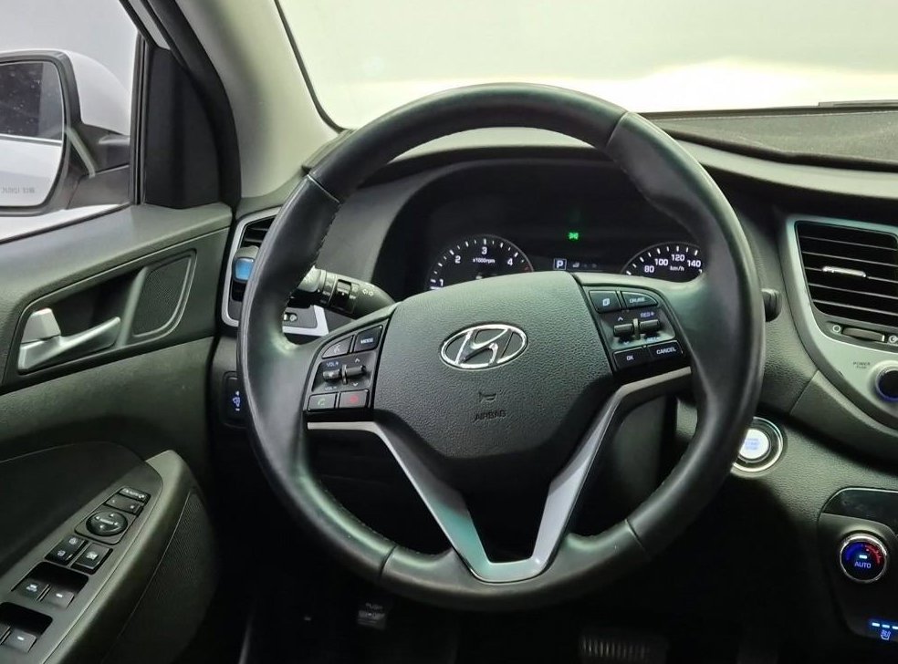 현대 투싼 디젤 1.7 2WD 사진 9