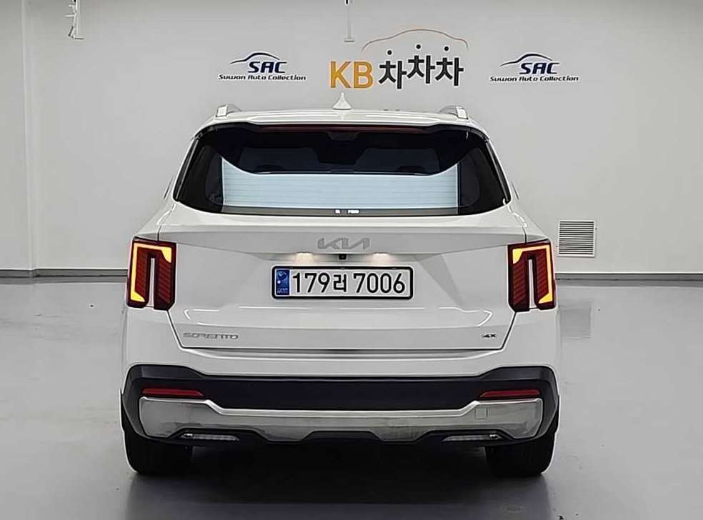 기아 쏘렌토 가솔린 2.5T 4WD 시그니처 사진 3