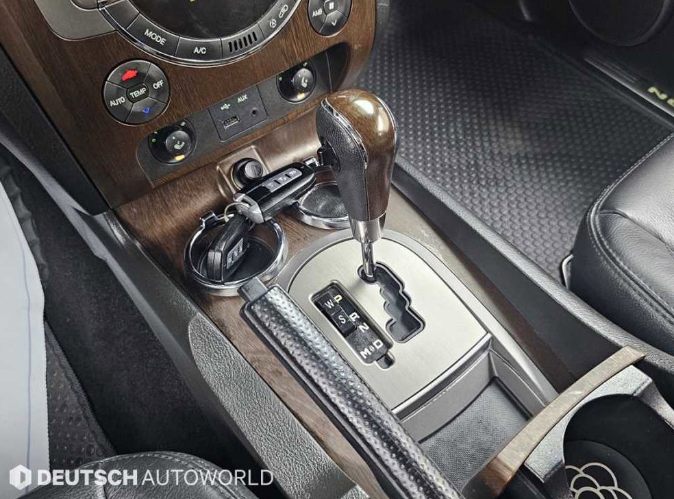 KG모빌리티(쌍용)  렉스턴 2.0  4WD RX7 사진 9