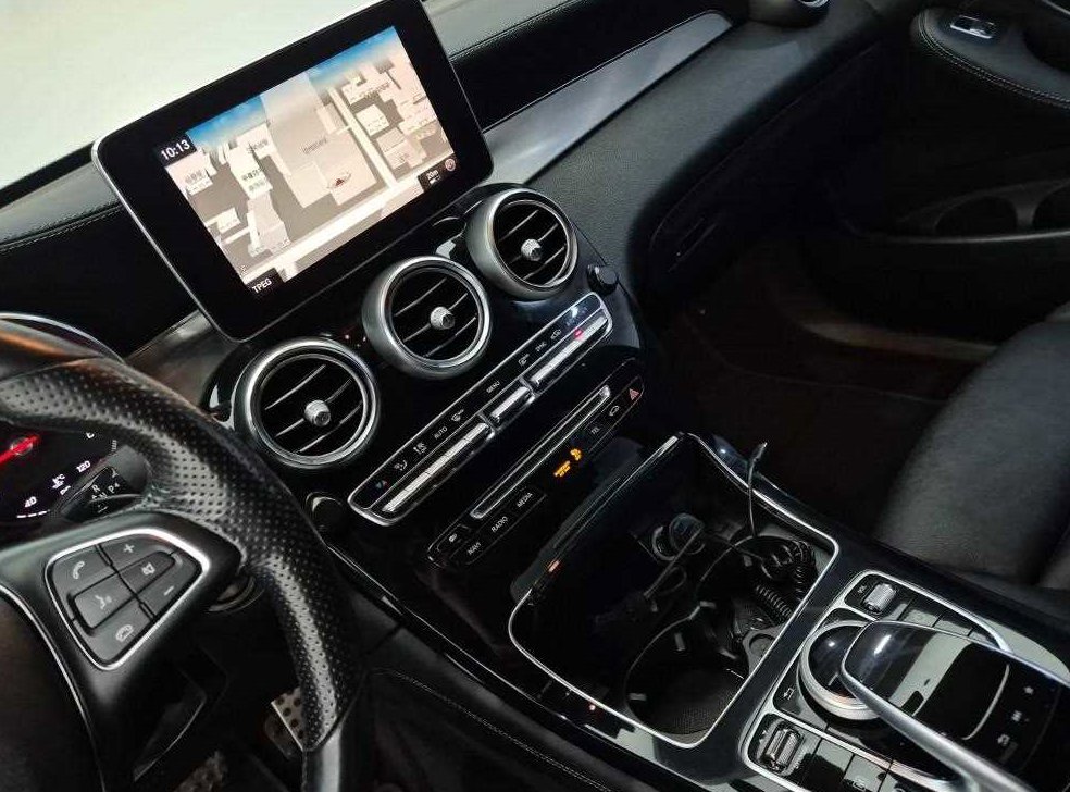 벤츠 GLC 클래스 GLC 220 d 4MATIC 프리미엄 쿠페 사진 10