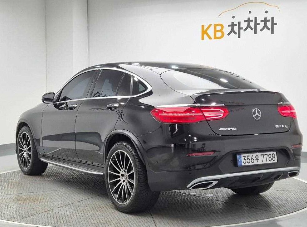 벤츠 GLC 클래스 GLC 220 d 4MATIC 프리미엄 쿠페 사진 3