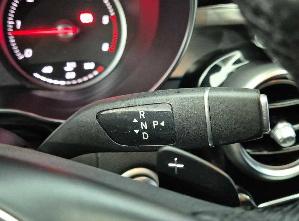 벤츠 GLC 클래스 GLC 220 d 4MATIC 프리미엄 쿠페 사진 8