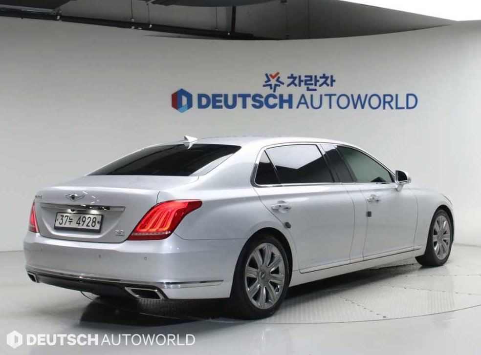 제네시스 EQ900 5.0 GDI AWD 리무진 사진 2