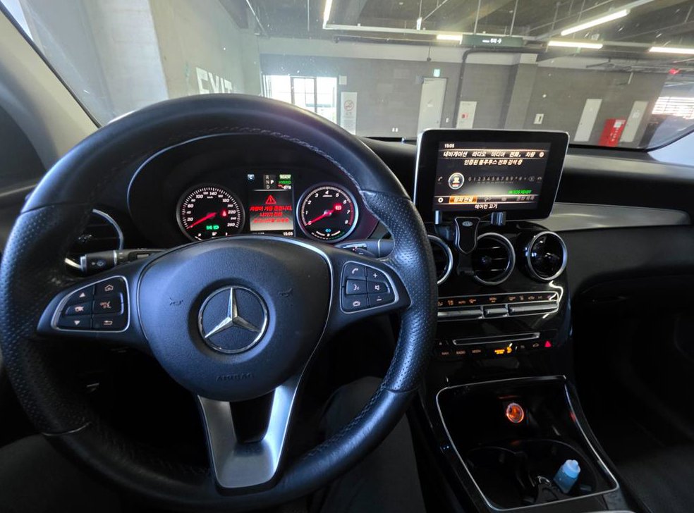 벤츠 GLC 클래스 GLC 350 e 4MATIC 사진 10