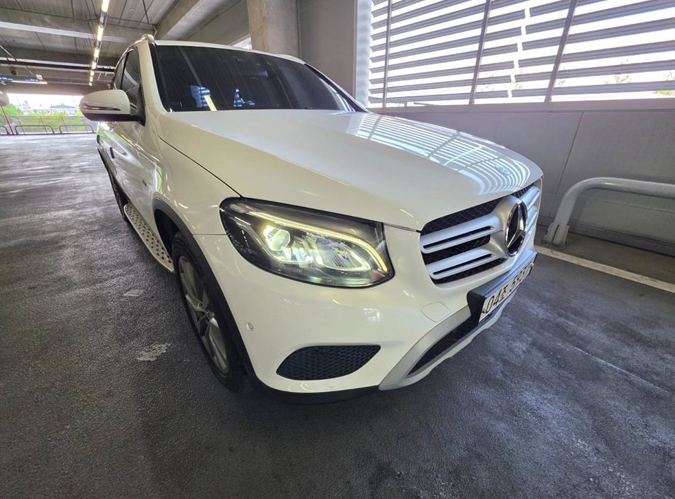벤츠 GLC 클래스 GLC 350 e 4MATIC 사진 3