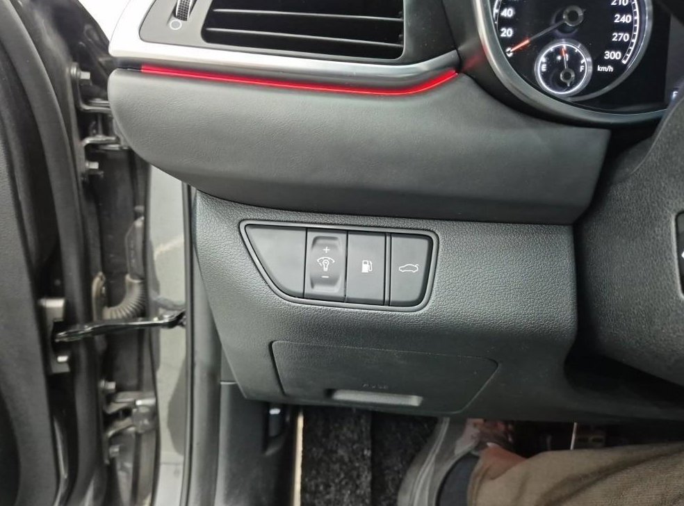 제네시스 G70 가솔린 2.0T 2WD 사진 17