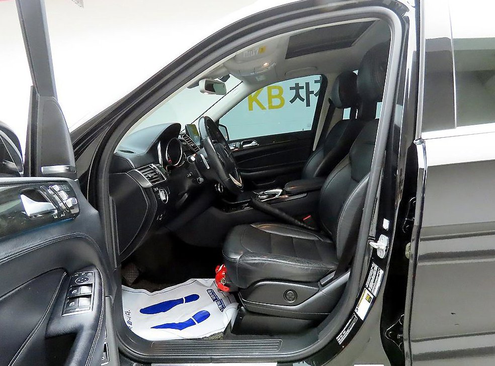 벤츠 GLS 클래스 GLS350 D 4MATIC 사진 12