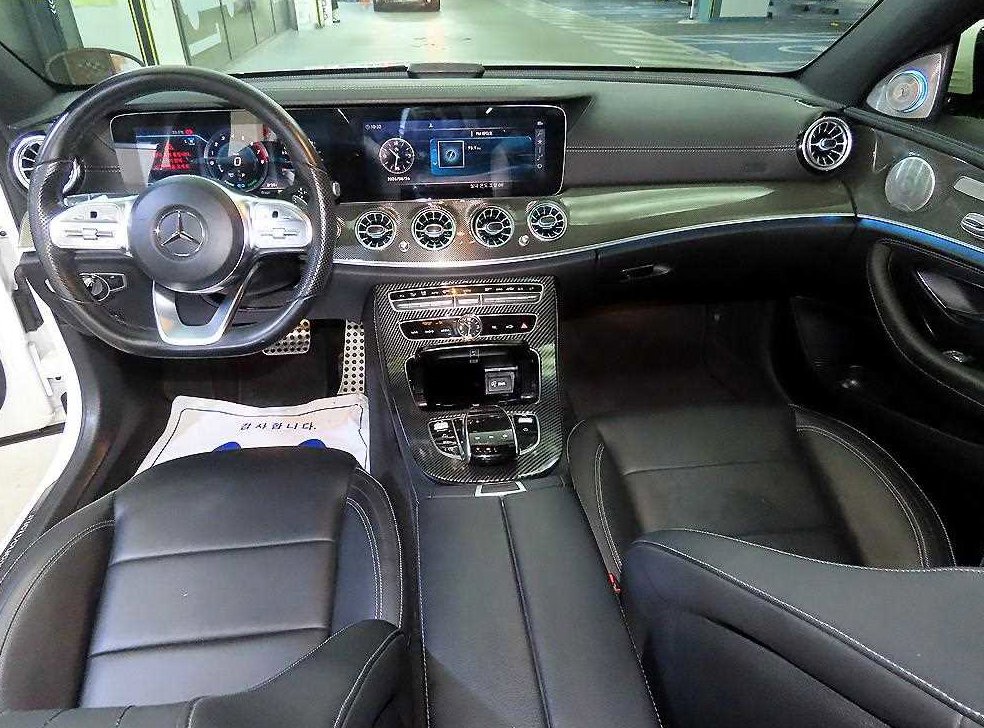 벤츠 E 클래스 E350 4MATIC AMG LINE 사진 10