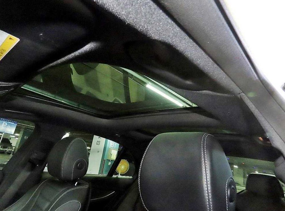 벤츠 E 클래스 E350 4MATIC AMG LINE 사진 16
