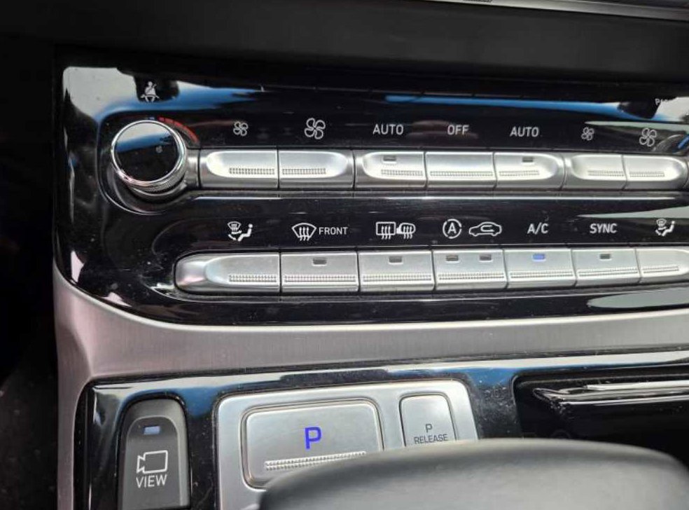 제네시스 EQ900 5.0 GDI AWD 사진 6