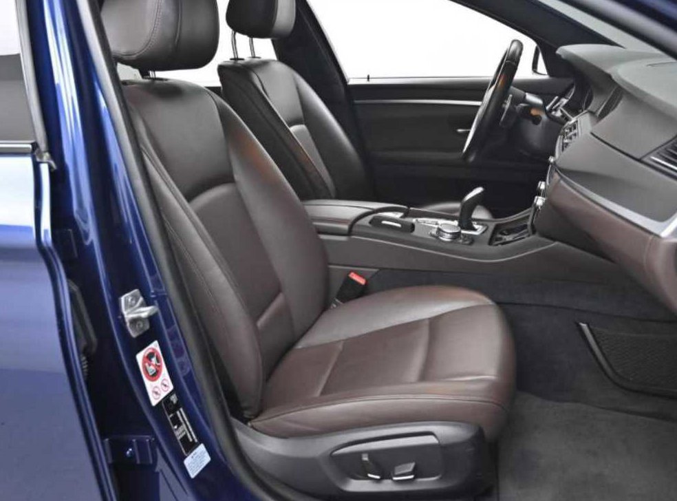 BMW 5시리즈 528i xDrive M 에어로 다이나믹 사진 10