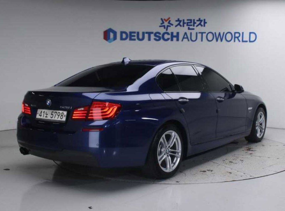 BMW 5시리즈 528i xDrive M 에어로 다이나믹 사진 2