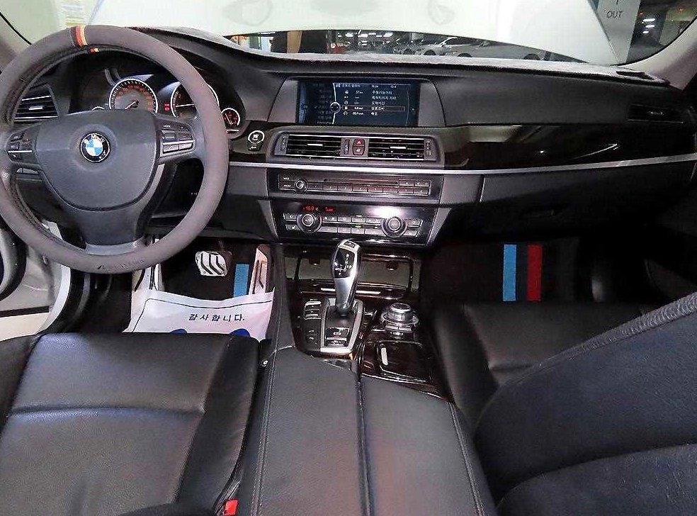 BMW 5시리즈 528i 사진 10