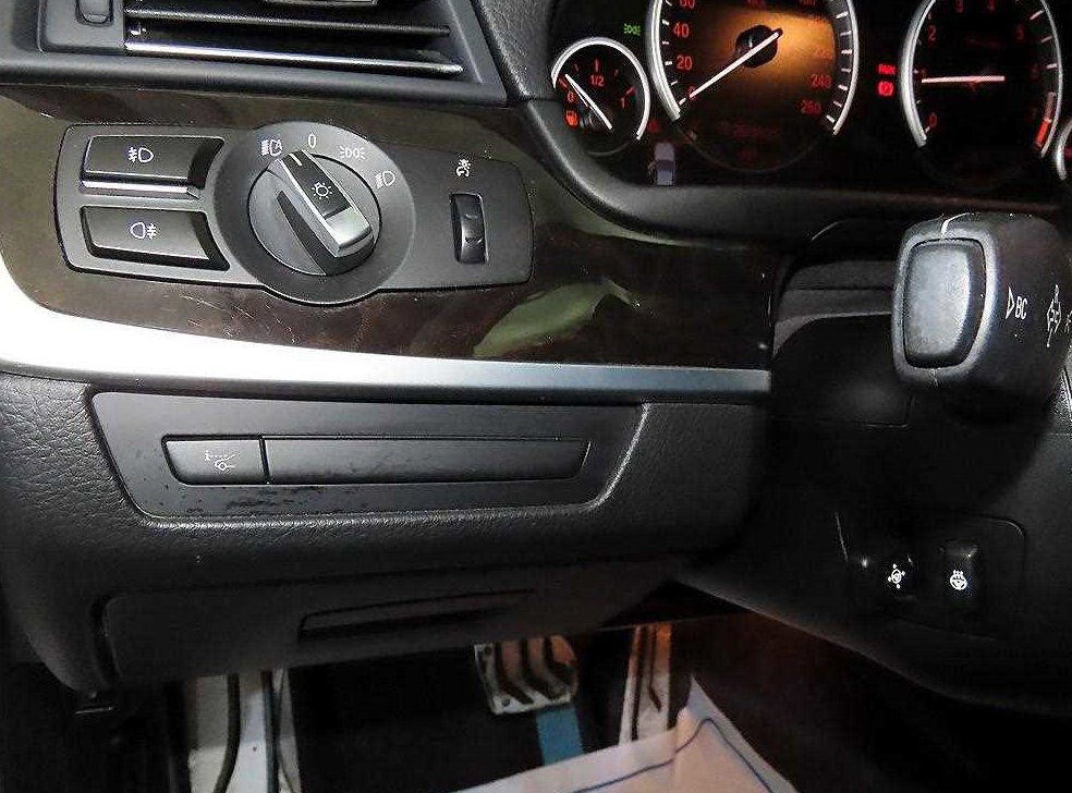 BMW 5시리즈 528i 사진 13