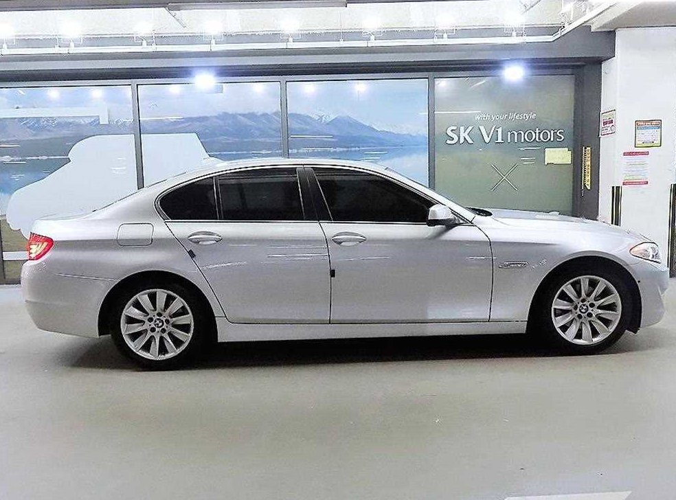 BMW 5시리즈 528i 사진 3
