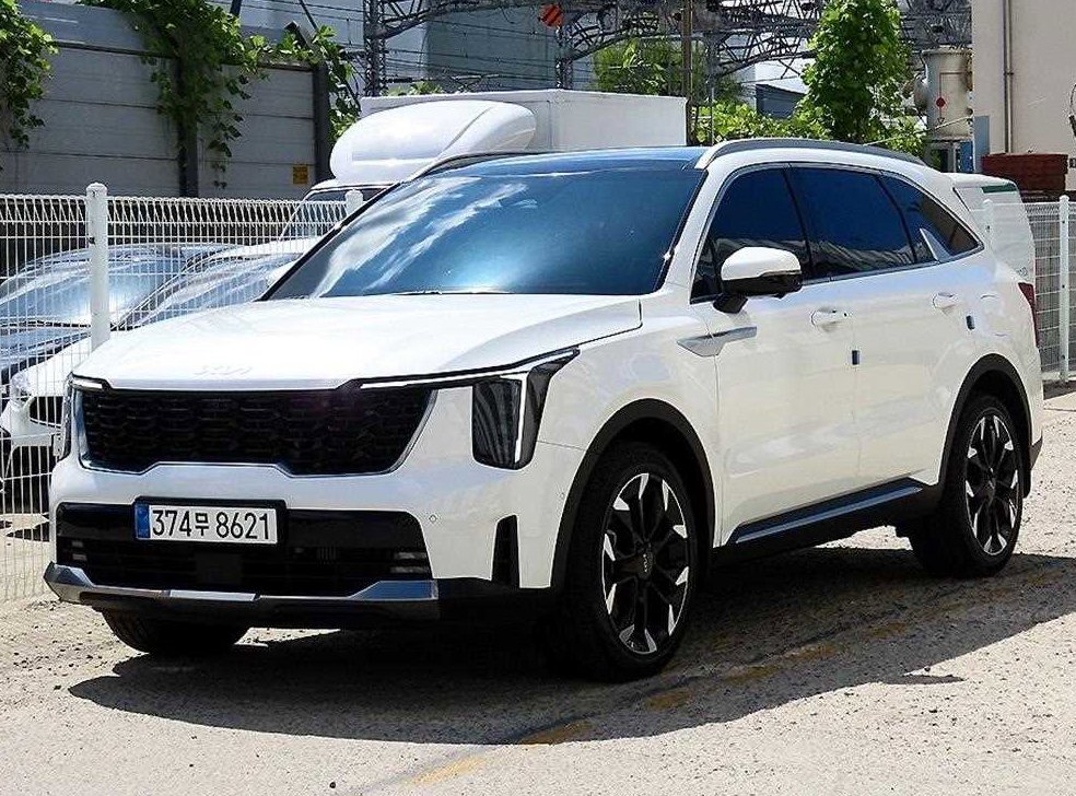 기아 쏘렌토 가솔린 2.5T 2WD 시그니처 사진 2
