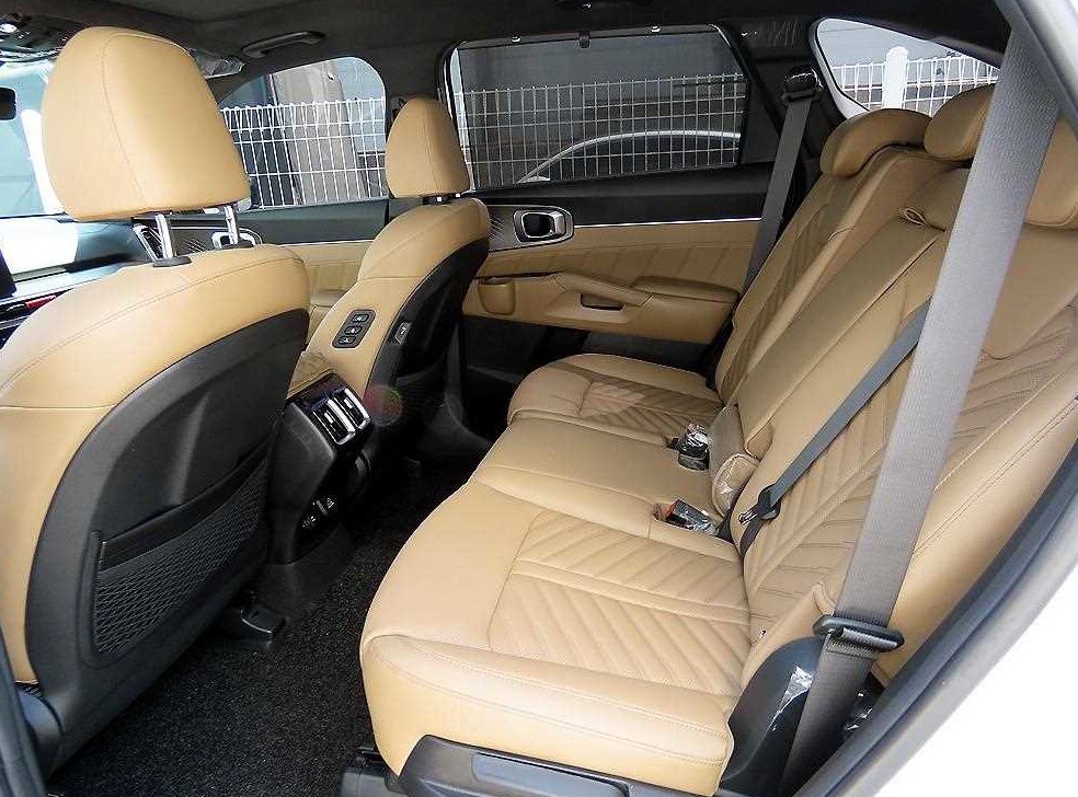 기아 쏘렌토 가솔린 2.5T 2WD 시그니처 사진 6
