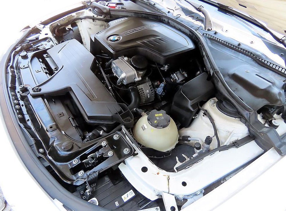 BMW 3시리즈 320i 사진 18