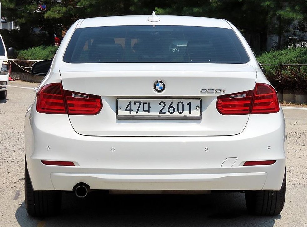 BMW 3시리즈 320i 사진 4