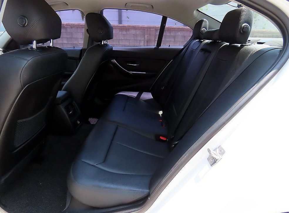 BMW 3시리즈 320i 사진 6