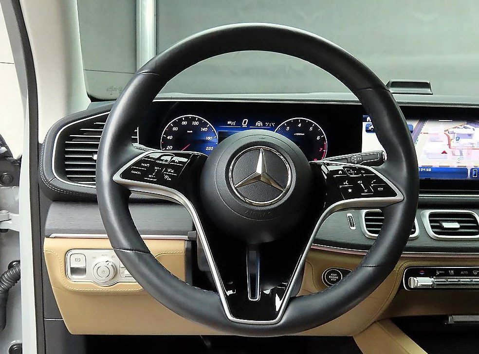 벤츠 GLE 클래스 GLE 450 4MATIC 사진 9