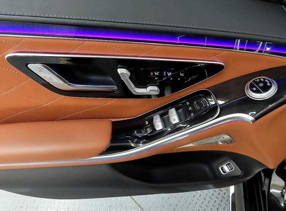 벤츠 S 클래스 S500L 4MATIC 사진 11