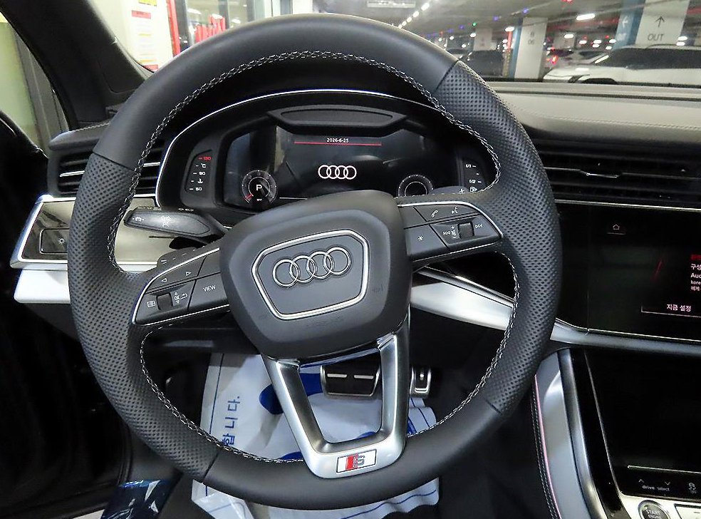 아우디 Q7 50 TDI 콰트로 프리미엄 사진 8