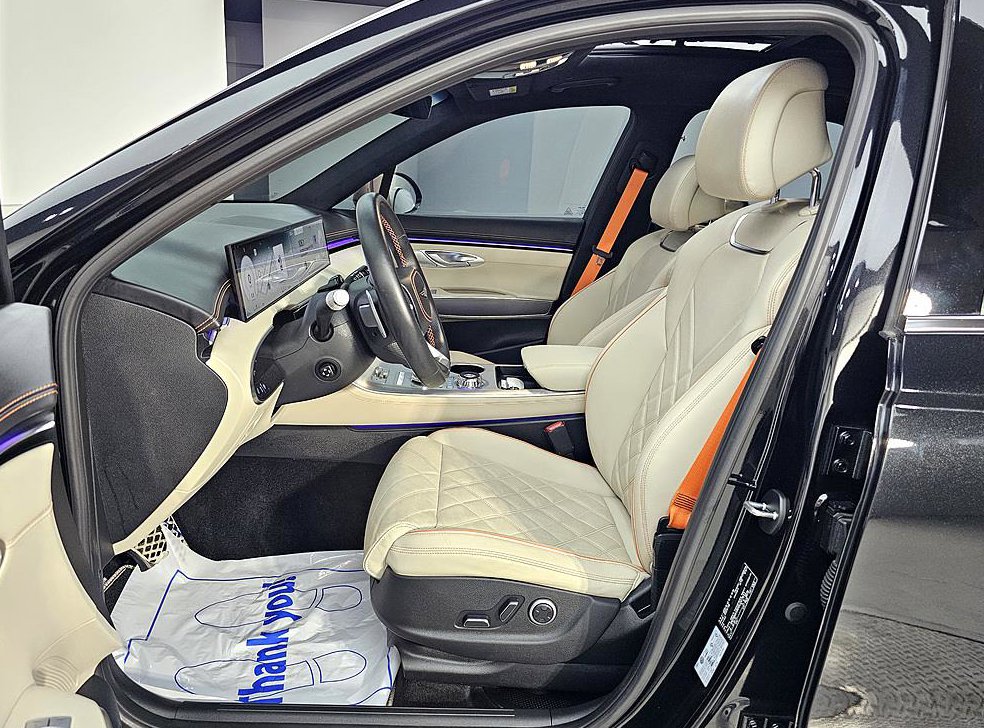 제네시스 GV70 2.5T 가솔린 AWD 사진 8
