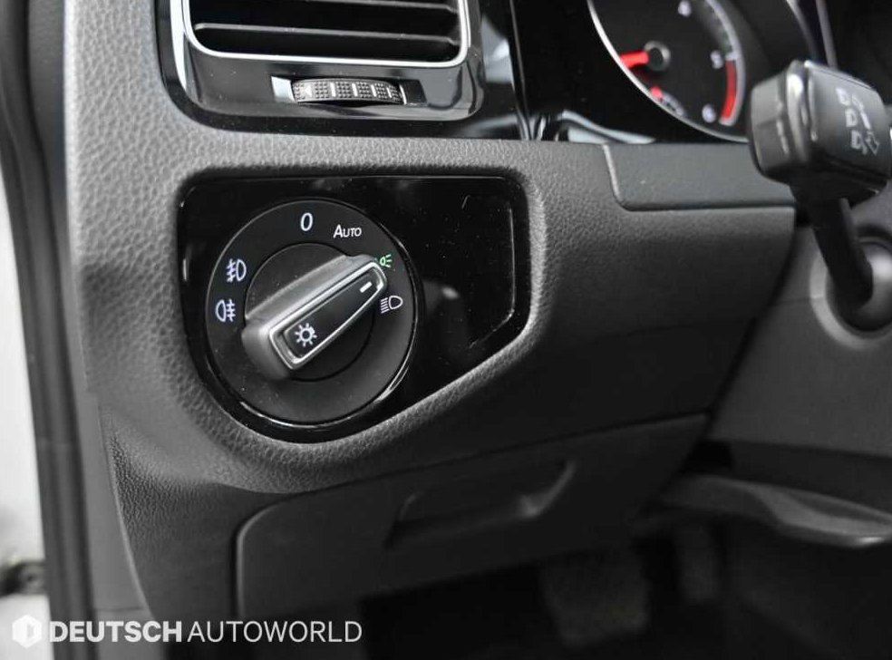 폭스바겐 골프 2.0 TDI 사진 16