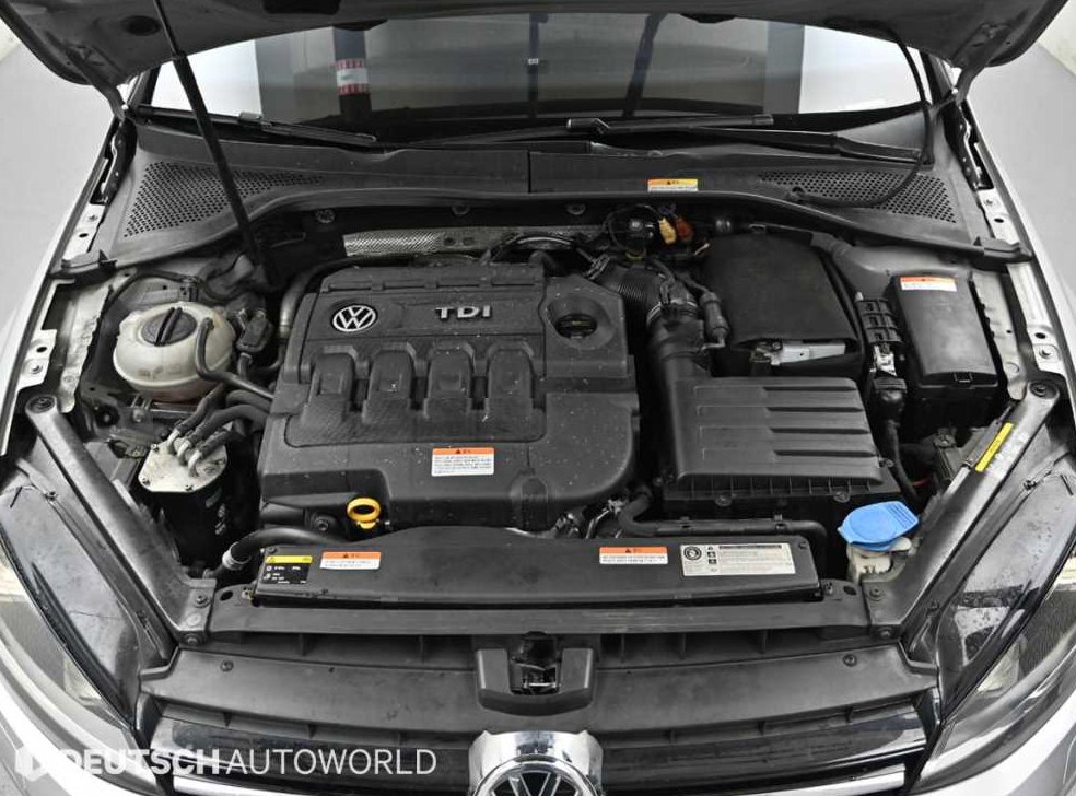폭스바겐 골프 2.0 TDI 사진 6
