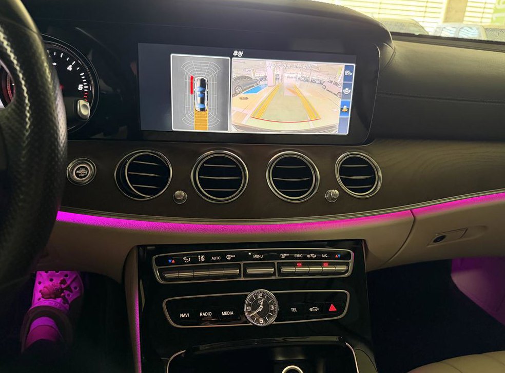벤츠 E 클래스 E220d 익스클루시브 사진 11