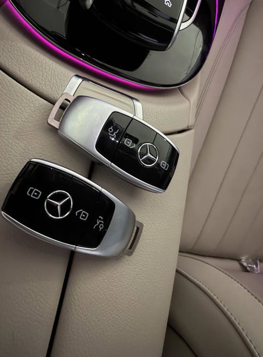 벤츠 E 클래스 E220d 익스클루시브 사진 13