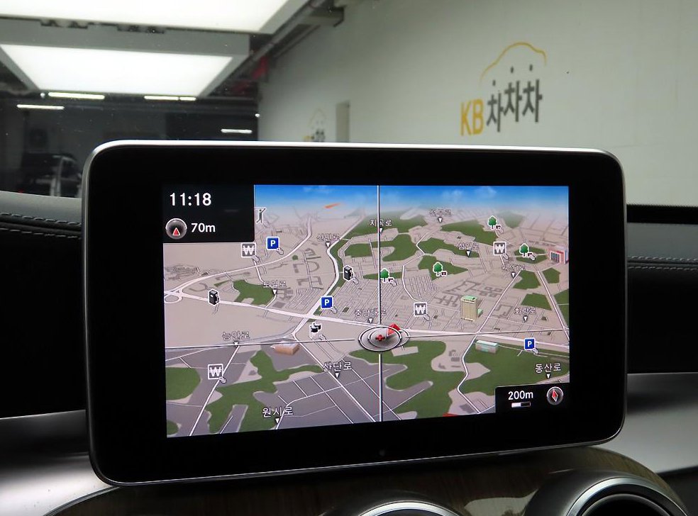 벤츠 C 클래스 C220 d 익스클루시브 사진 8