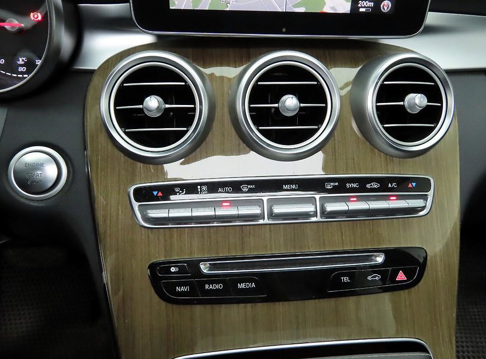 벤츠 C 클래스 C220 d 익스클루시브 사진 9
