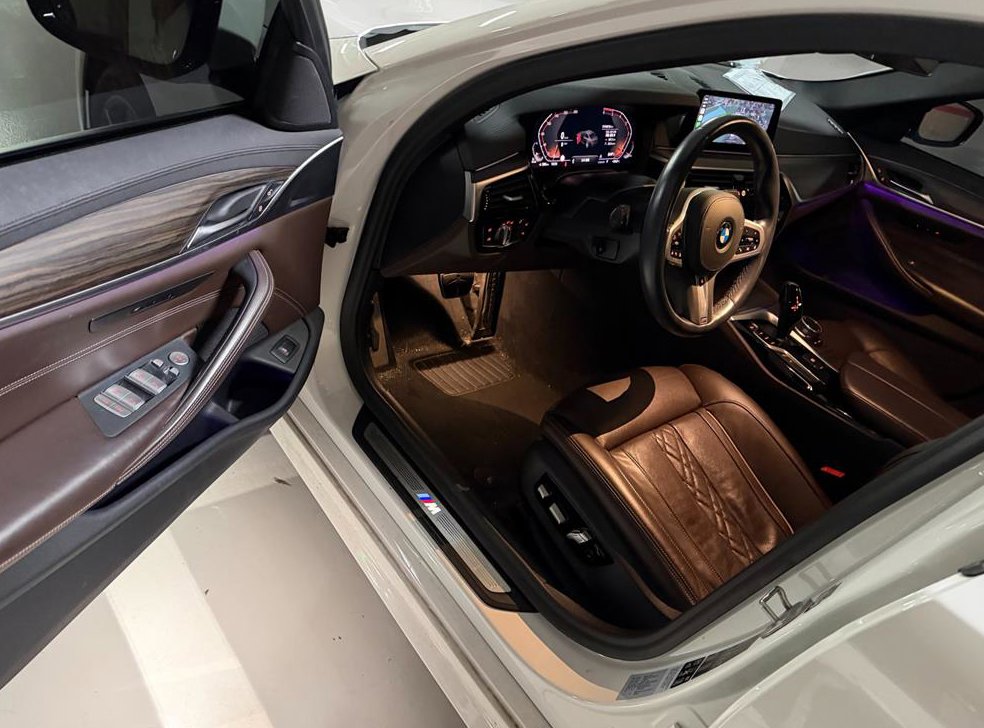 BMW 5시리즈 520d xDrive M 스포츠 플러스 사진 7