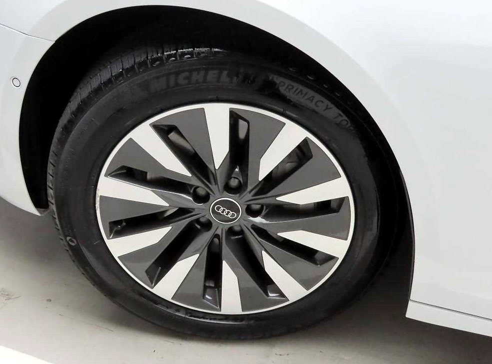 아우디 A6 45 TFSI 프리미엄 사진 19