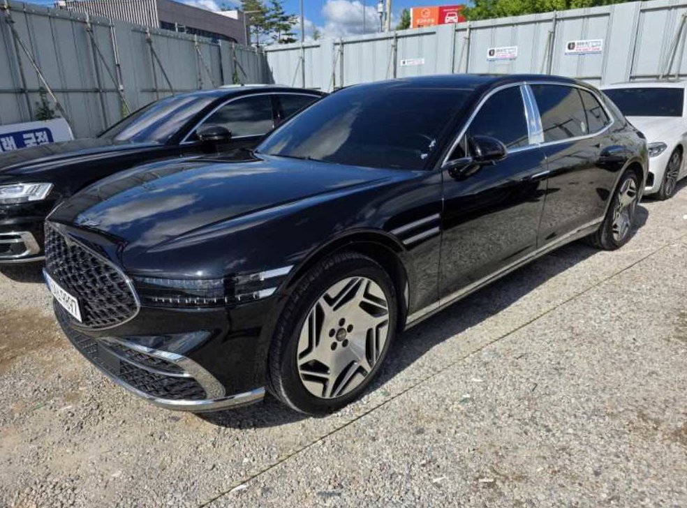 제네시스 G90 3.5T GDI e-S/C LWB AWD 사진 2