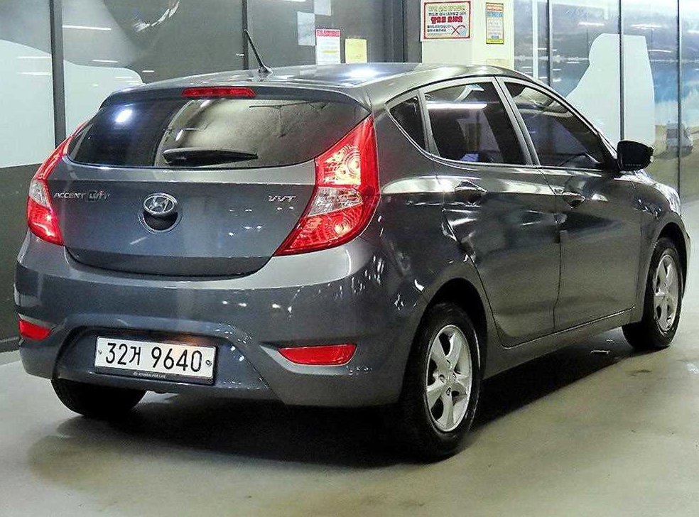 현대 엑센트 위트 1.4VVT 프리미어 사진 4
