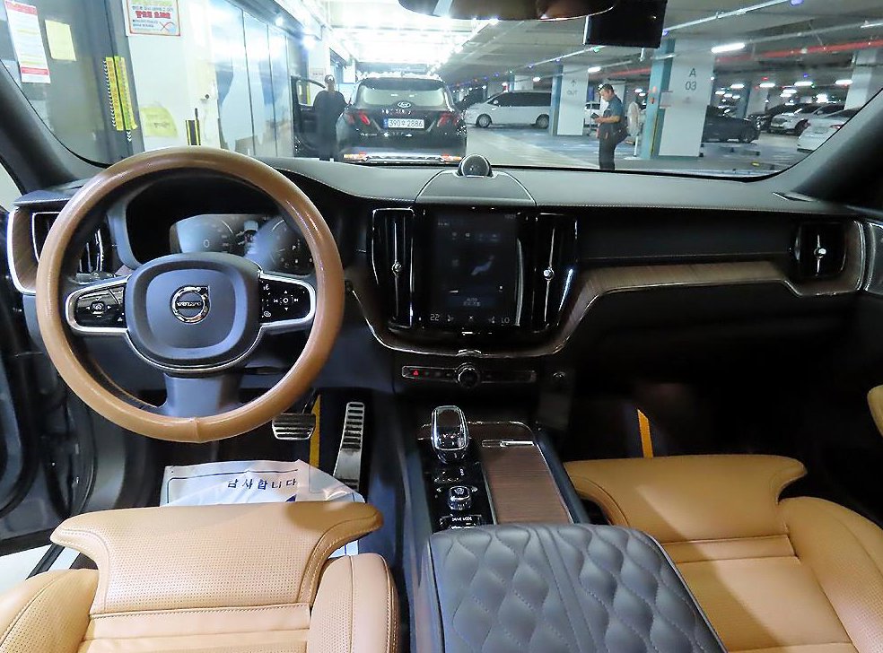 볼보 XC60 B5 AWD 인스크립션 사진 10