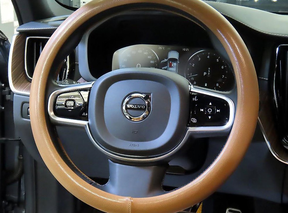 볼보 XC60 B5 AWD 인스크립션 사진 8