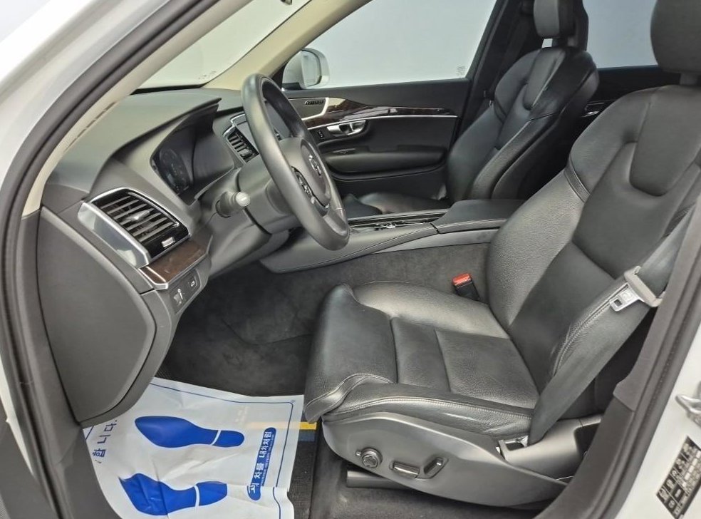 볼보 XC90 2.0 D5 AWD 사진 10