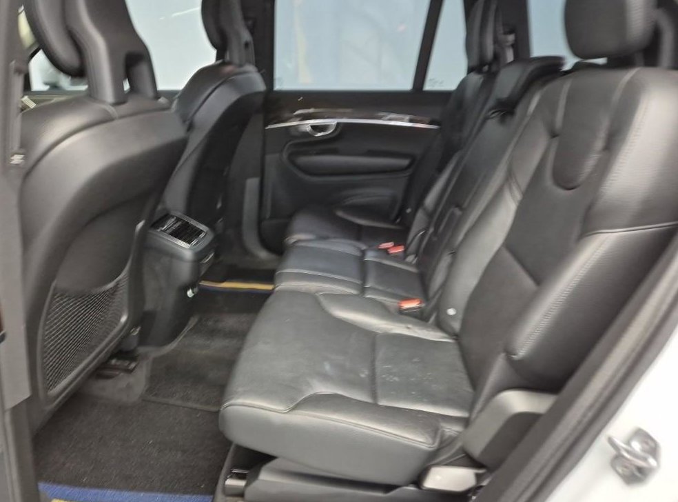 볼보 XC90 2.0 D5 AWD 사진 11