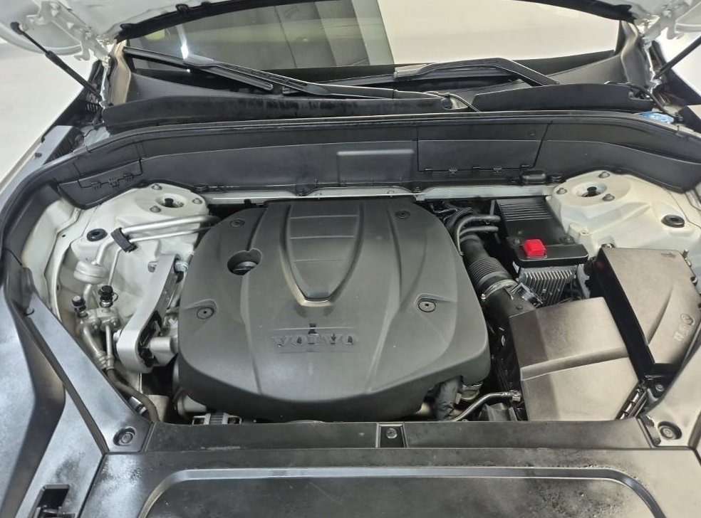볼보 XC90 2.0 D5 AWD 사진 5