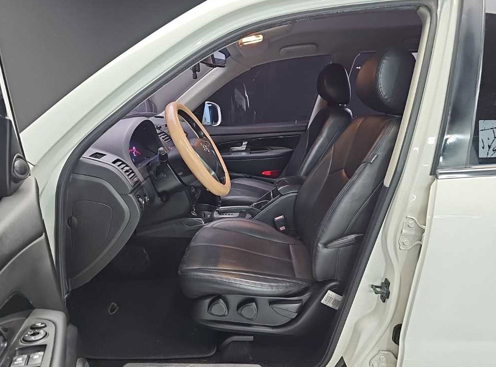 KG모빌리티(쌍용)  렉스턴 2.2 4WD RX7 사진 11