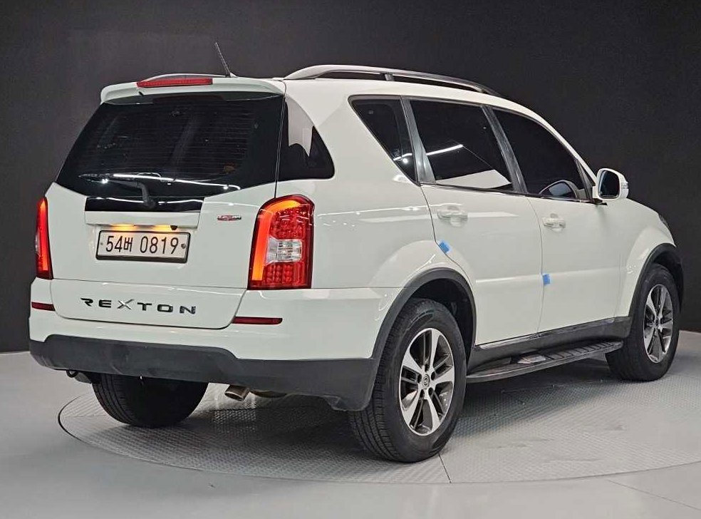 KG모빌리티(쌍용)  렉스턴 2.2 4WD RX7 사진 4
