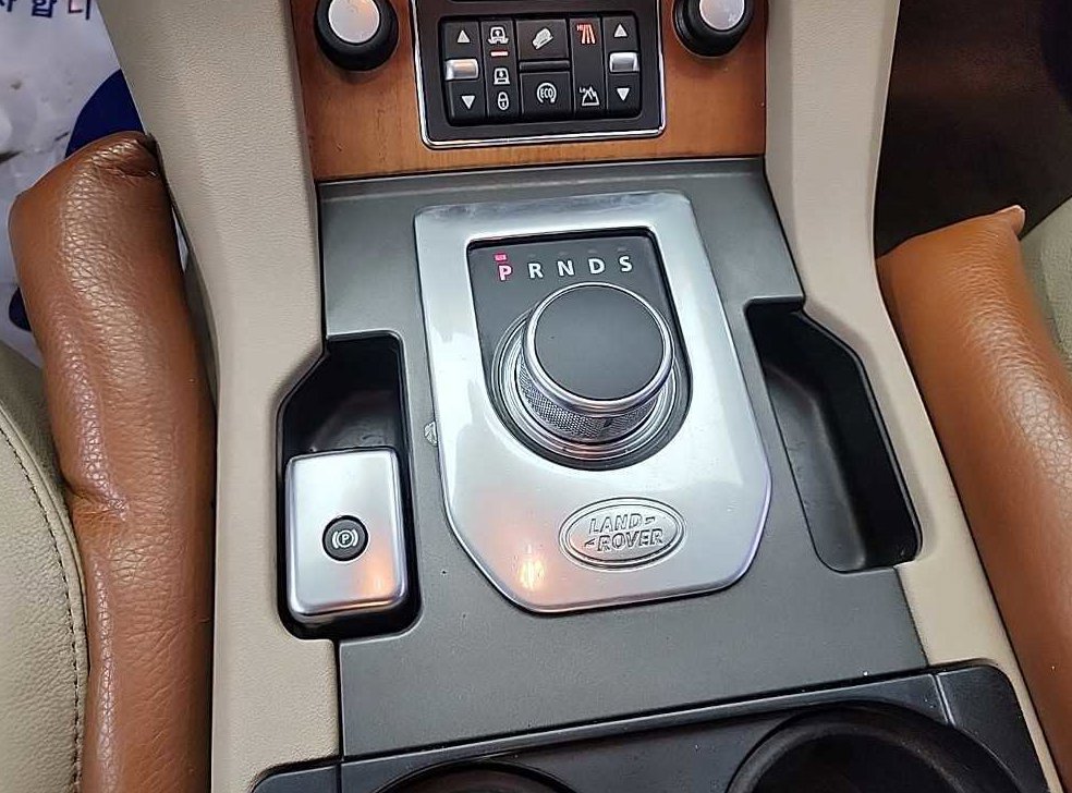 랜드로버 디스커버리 3.0 SDV6 SE 사진 8