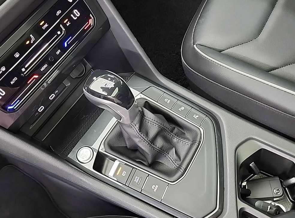 폭스바겐 티구안 2.0 TDI 프리미엄 사진 8
